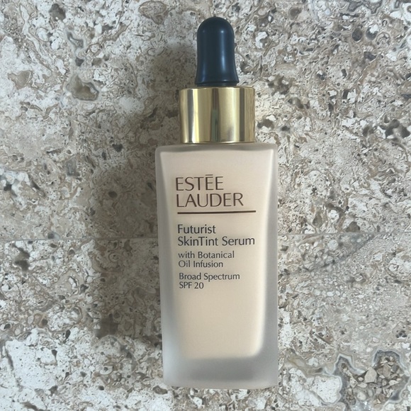 NIB Estee Lauder Futurist SkinTint Serum Foundation SPF 20 BONE 1W1 - Picture 9 of 11